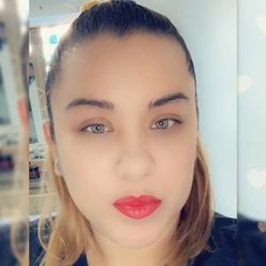 Meet your Posher, Adriana